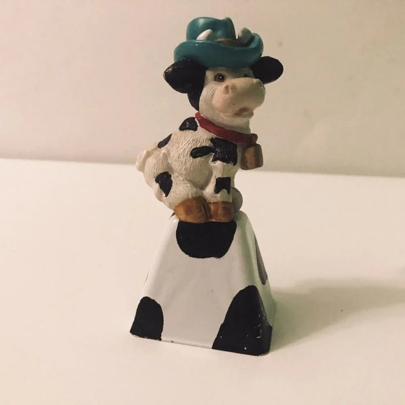 Vintage Russ Cow Figurine On A Bell 4 Inch Tall Figure Flaw - Picture 15 of 15